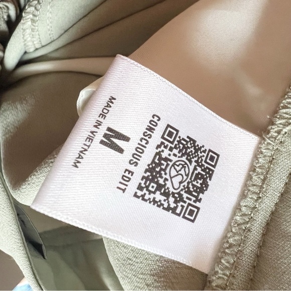 Express Green Straight leg Elastic Waist High Rise Trouser Pants Size Medium - Picture 9 of 10